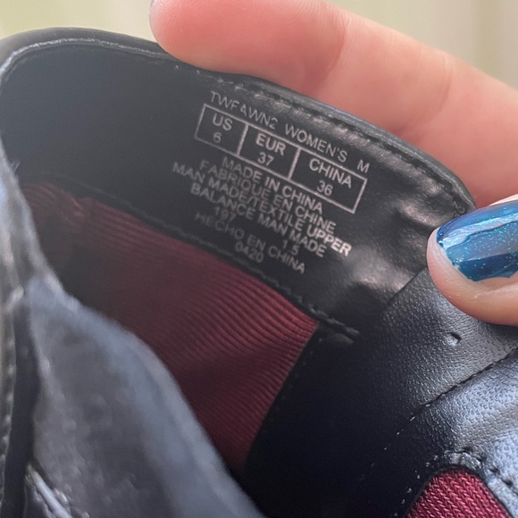 Tommy Hilfiger - Fawn Faux Leather, Black Booties - 6 - Picture 7 of 12